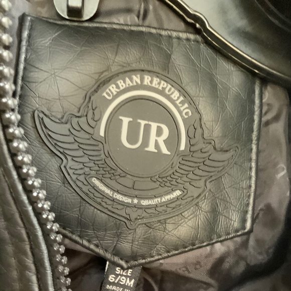 Baby’s first leather jacket Size 6/9 months - Picture 2 of 4